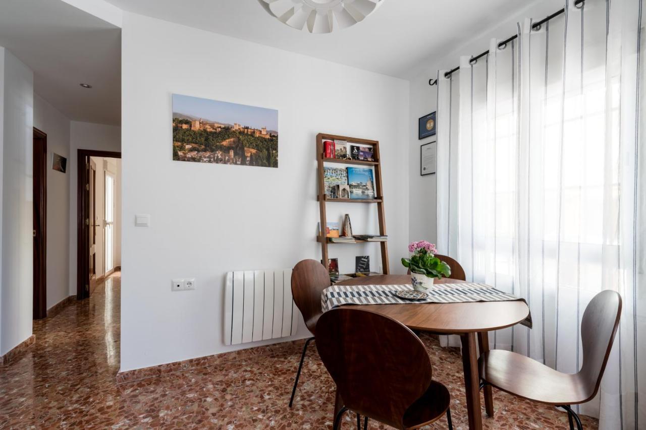 Anna - Triana Apartment Seville Exterior photo